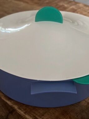 Tupperware Blue Bowl with White Lid and Teal Tabs